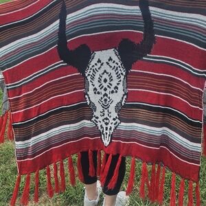 #0151 Unisex Southwestern Red & Black‎ Bull Skull Throw Blanket/ Poncho NNT